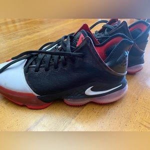 Nike Lebron 19 Low Black White Red University Men’s 11